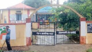 The look of the school of Chowdapalli changed | चौडमपल्ली शाळेचे रूप पालटले The look of the school of Chowdapalli changed | चौडमपल्ली शाळेचे रूप पालटले