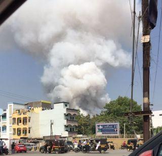 Fire brigade chief suspended in Aurangabad fire cracker market fire | औरंगाबाद फटाका मार्केट आग प्रकरणी अग्निशमन दल प्रमुख निलंबित