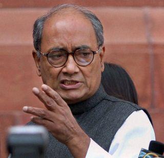 Hindus are not absconding? Digvijay Singh's question | हिंदू कैदी का फरार होत नाहीत ? दिग्विजय सिंह यांचा सवाल