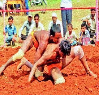 There are 44 wrestlers in Ambegaon | आंबेगावमधील ४४ कुस्तीगीरांची निवड