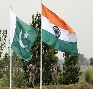 Pakistani vicarities, encroachment on Indian officials, vigilance | पाकिस्तानच्या उलट्या बोंबा, भारतीय अधिका-यांवर हेरगिरीचे आरोप