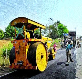 35 laborers, employees in the dark without pay for Diwali | ३५ मजूर, कर्मचाऱ्यांची दिवाळी पगाराविना अंधारात 35 laborers, employees in the dark without pay for Diwali | ३५ मजूर, कर्मचाऱ्यांची दिवाळी पगाराविना अंधारात