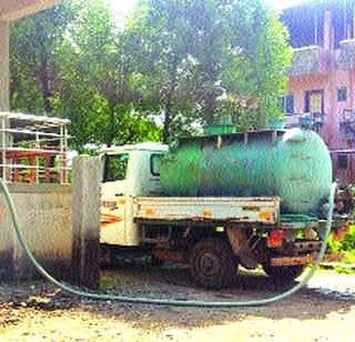 Dasgaon water shortage! | दासगावमध्ये पाणीटंचाई ! Dasgaon water shortage! | दासगावमध्ये पाणीटंचाई !