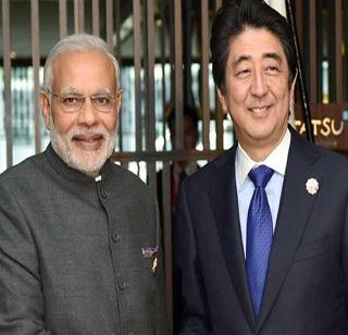 Modi looted the fun of the bullet train tour with the Avenue | मोदींनी अबेंसह बुलेट ट्रेन सफरीचा लुटला आनंद