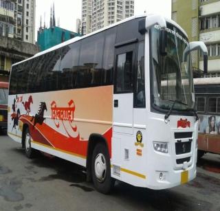 ST's 'Shivshahi' bus till December? | एसटीची ‘शिवशाही’ बस डिसेंबरपर्यंत?