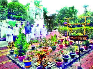 Beautification of the Jama Masjid area in the public domain | लोकवर्गणीतून जामा मस्जिद परिसराचे सुशोभिकरण