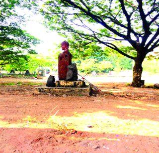 Beautification of the sculptures! | शिल्पांच्या परिसराचे सुशोभीकरण!