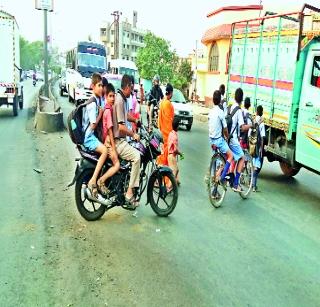 When will the school run for transporters? | वाहतूककोंडीची शाळा सुटणार कधी?