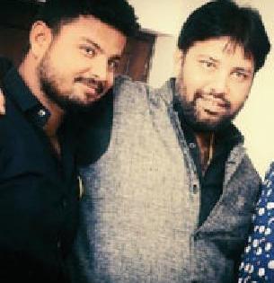 Five people arrested with the director of Lahori Bar | लाहोरी बारच्या संचालकासह पाच जणांना अटक Five people arrested with the director of Lahori Bar | लाहोरी बारच्या संचालकासह पाच जणांना अटक
