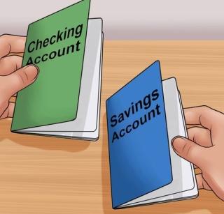 Students are surprised by opening bank accounts | बँक खाती उघडल्याने विद्यार्थी अचंबित Students are surprised by opening bank accounts | बँक खाती उघडल्याने विद्यार्थी अचंबित