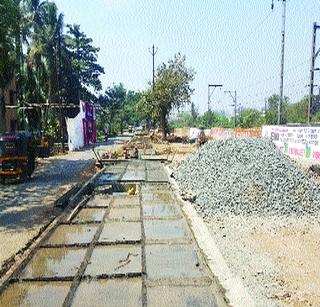 Side street | मुख्य रस्त्याला दिली बगल Side street | मुख्य रस्त्याला दिली बगल