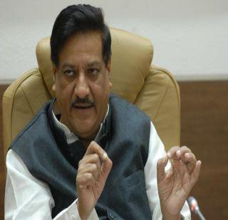 Smriti scam: Prithviraj Chavan | नोटाबंदीच्या निर्णयातून आर्थिक घोटाळ्याचा वास - पृथ्वीराज चव्हाण