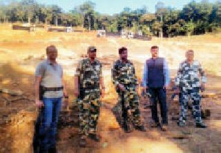 Police Superintendent visits the spot: | पोलीस अधीक्षकांची घटनास्थळाला भेट : Police Superintendent visits the spot: | पोलीस अधीक्षकांची घटनास्थळाला भेट :