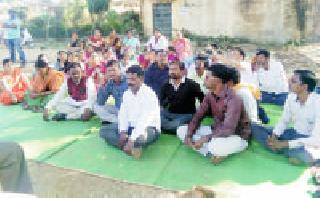 Booth capturing and irregularity in municipal elections | पालिका निवडणुकीत बुथ कॅप्चरिंग व अनियमितता Booth capturing and irregularity in municipal elections | पालिका निवडणुकीत बुथ कॅप्चरिंग व अनियमितता