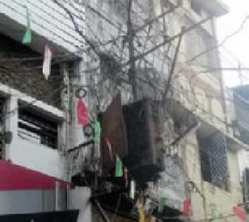 Who is responsible for the fire? | आगीला जबाबदार कोण? Who is responsible for the fire? | आगीला जबाबदार कोण?