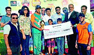 Nashik Challengers won the hat-trick | नाशिक चॅलेंजर्सची विजयी हॅट्ट्रिक Nashik Challengers won the hat-trick | नाशिक चॅलेंजर्सची विजयी हॅट्ट्रिक