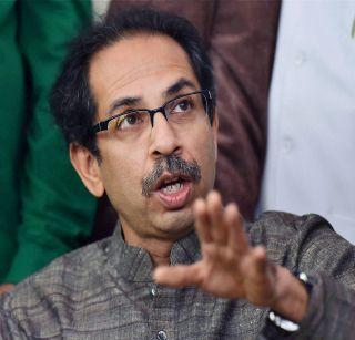 What will the brave officers conduct martyr on the mosques? - Uddhav Thackeray | मदरसे, मशिदींवर शूर अधिकारी धाडी घालतील काय? - उद्धव ठाकरे