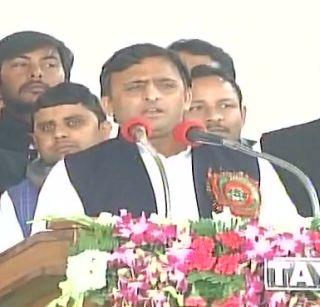 Soft chatter! Akhilesh Yadav became the president of the SP | मुलायम चितपट! अखिलेश यादव बनले सपाचे राष्ट्रीय अध्यक्ष