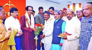 Thackeray's visit to Nashik | नाशिकचे पुरोहित ठाकरे यांच्या भेटीला!