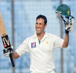 Younis' record against Australia still strengthens Australia | यूनिसचे विक्रमी शतक तरीही आॅस्ट्रेलिया मजबूत