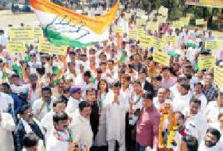 On the Congressional Street against the note ban | नोटबंदी विरोधात काँग्रेसजन रस्त्यावर