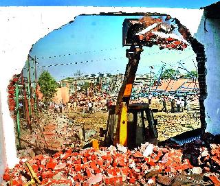 333 encroachable landslides in eight hours | आठ तासांत ३३३ अतिक्रमणे जमीनदोस्त