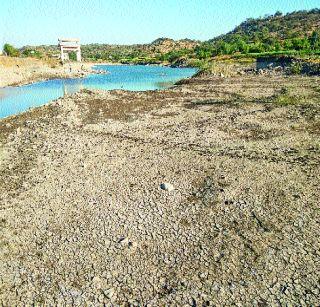 The river Gulne came halfway | गुळाणी तलाव आला अर्ध्यावर