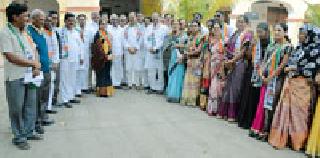 NCP is also on the road | राष्ट्रवादीही रस्त्यावर NCP is also on the road | राष्ट्रवादीही रस्त्यावर