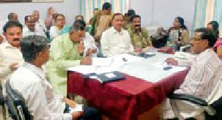 Meeting of the Education Committee in the presence of Chairman in-charge | प्रभारी सभापतीच्या उपस्थितीत शिक्षण समितीची सभा Meeting of the Education Committee in the presence of Chairman in-charge | प्रभारी सभापतीच्या उपस्थितीत शिक्षण समितीची सभा