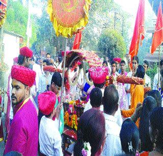 Vajreshwari's Palkhi's head Arnala | वज्रेश्वरीच्या पालखीचा मान अर्नाळ्याला