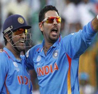 VIDEO: When Yuvraj interviews Dhoni ... | VIDEO : युवराज जेव्हा धोनीची मुलाखत घेतो....