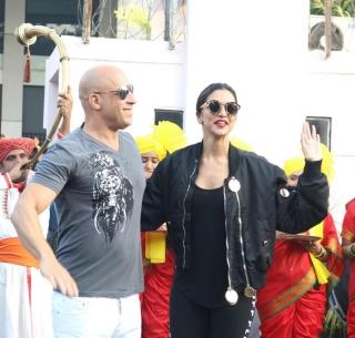 VIDEO: Vin Diesel Launch in India, Welcome to Marathwada | VIDEO : विन डिझेल भारतात दाखल, मुंबईत मराठमोळे स्वागत