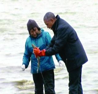 Obama's name is fishing | ओबामा यांचे नाव माशाला