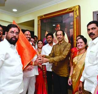 Sanjay Bhoir's entry into Shivsena | संजय भोईर यांचा शिवसेनेत प्रवेश