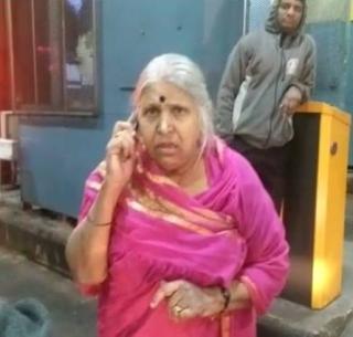 How many more passengers will be killed? The angry Sindhutai dreams ask the IRB | आणखी किती प्रवाशांचे जीव घेणार? संतप्त सिंधूताई सपकाळांचा IRBला सवाल