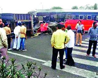 ST-Container Accident in Adgaon | आडगावजवळ एसटी-कंटेनरचा अपघात