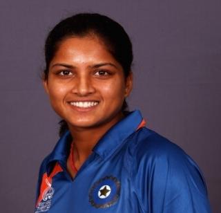 Mona Meshram in Indian Women's Cricket Team | मोना मेश्राम भारतीय महिला क्रिकेट संघात