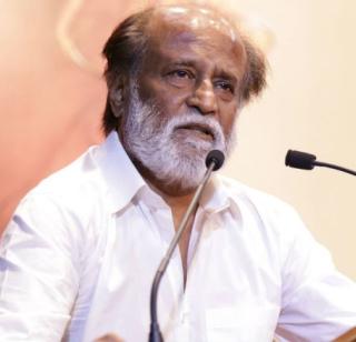 Students should stop the Jalaktu movement soon: Rajinikanth | जलिकट्टूचं आंदोलन विद्यार्थ्यांनी तात्काळ थांबवावे- रजनीकांत