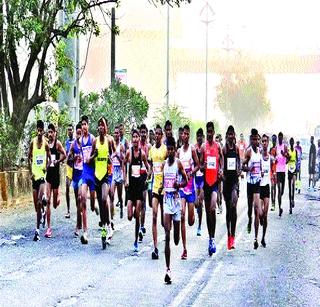 Khargharis run for 'Run for Cashless' | ‘रन फॉर कॅशलेस’साठी धावले खारघरवासी