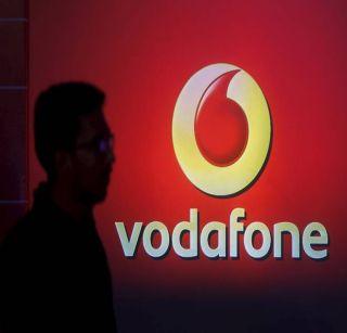 Vodafone's idea to compete for Xiao | जिओला टक्कर देण्यासाठी व्होडाफोनची आयडिया