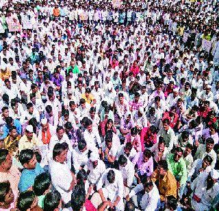 The Belagadams blocked the highway | बैलगाडामालकांनी महामार्ग रोखला