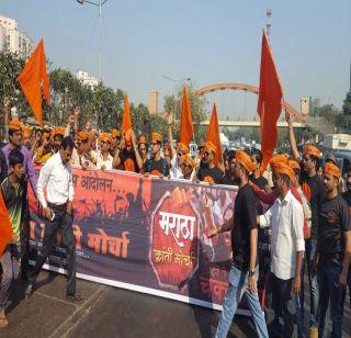 LIVE UPDATE: Statewide flyover of Maratha Kranti Morcha | LIVE UPDATE : मराठा क्रांती मोर्चाचा राज्यव्यापी चक्का जाम