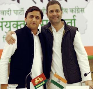 Akhilesh joins SP and Congress for BJP-free India | भाजपामुक्त भारतासाठी सपा-काँग्रेस एकत्र - अखिलेश