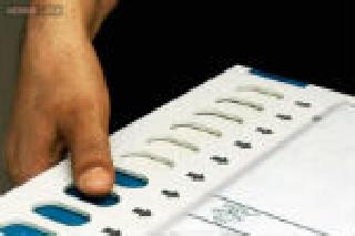 Blockade checked by Election Commissioner | निवडणूक आयुक्तांनी तपासली नाकाबंदी Blockade checked by Election Commissioner | निवडणूक आयुक्तांनी तपासली नाकाबंदी