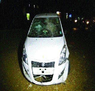 Car hit 10 people in Roha market | रोहा बाजारपेठेत कारने १० जणांना उडविले