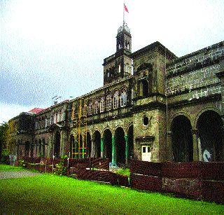 Bright education standards | उज्ज्वल शिक्षणाचा मानदंड Bright education standards | उज्ज्वल शिक्षणाचा मानदंड