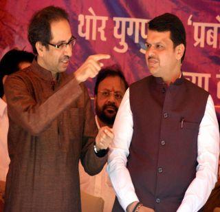 Maharashtra will not let pieces fall, BJP should take oath - Uddhav Thackeray | महाराष्ट्राचे तुकडे पडू देणार नाही, भाजपाने शपथ घ्यावी - उद्धव ठाकरे