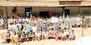 SDPO of Bhamragad reached without Gagangund | बिनागुंडात पोहोचले भामरागडचे एसडीपीओ SDPO of Bhamragad reached without Gagangund | बिनागुंडात पोहोचले भामरागडचे एसडीपीओ