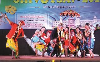 लोकनृत्याने उडविली धमाल