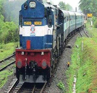 Now try to ransom on the Konkan Railway route | आता कोकण रेल्वे मार्गावर घातपाताचा प्रयत्न Now try to ransom on the Konkan Railway route | आता कोकण रेल्वे मार्गावर घातपाताचा प्रयत्न